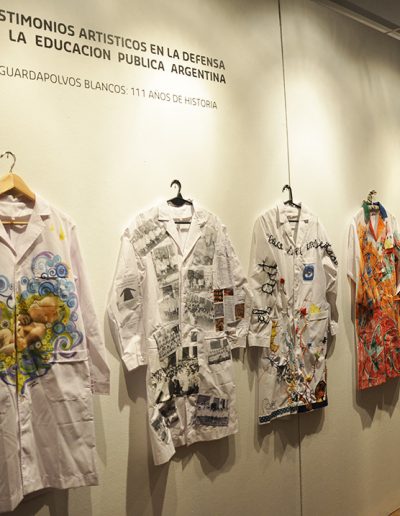 camino-por-las-artes-novedades-guardapolvos-huellas (4)